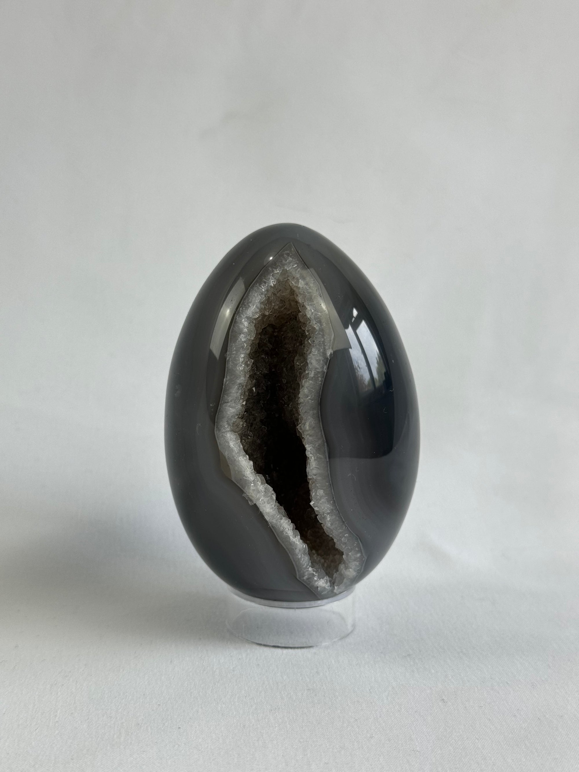 Agate egg - brazilian, with quartz geode - The Crystal Showroom